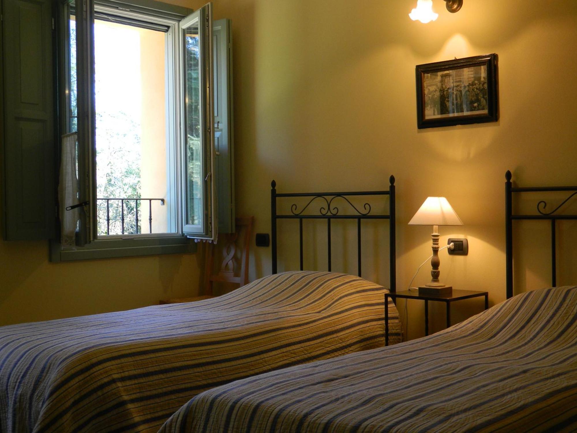 لودي Agriturismo Cascina Pezzolo الغرفة الصورة