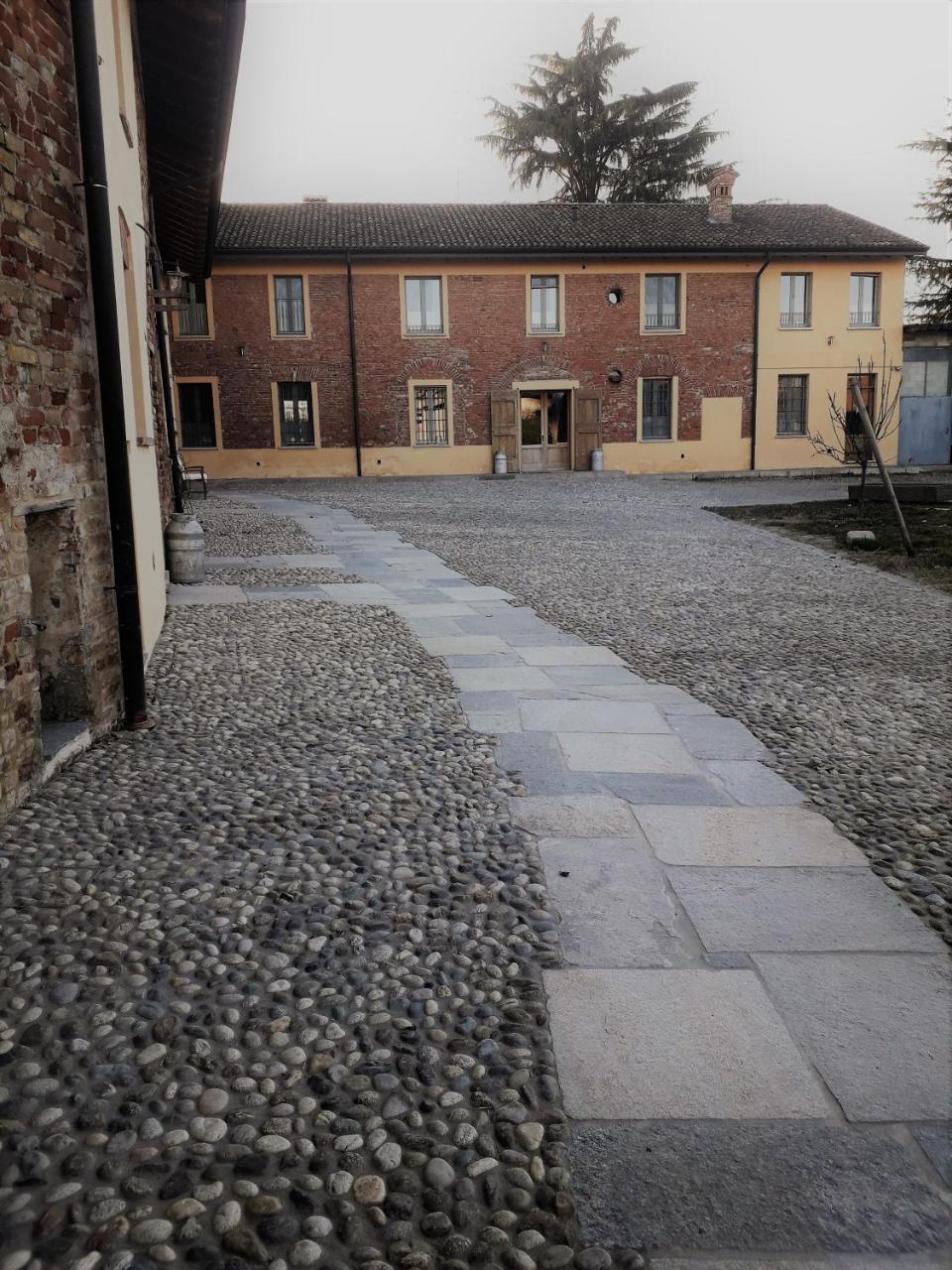 لودي Agriturismo Cascina Pezzolo المظهر الخارجي الصورة
